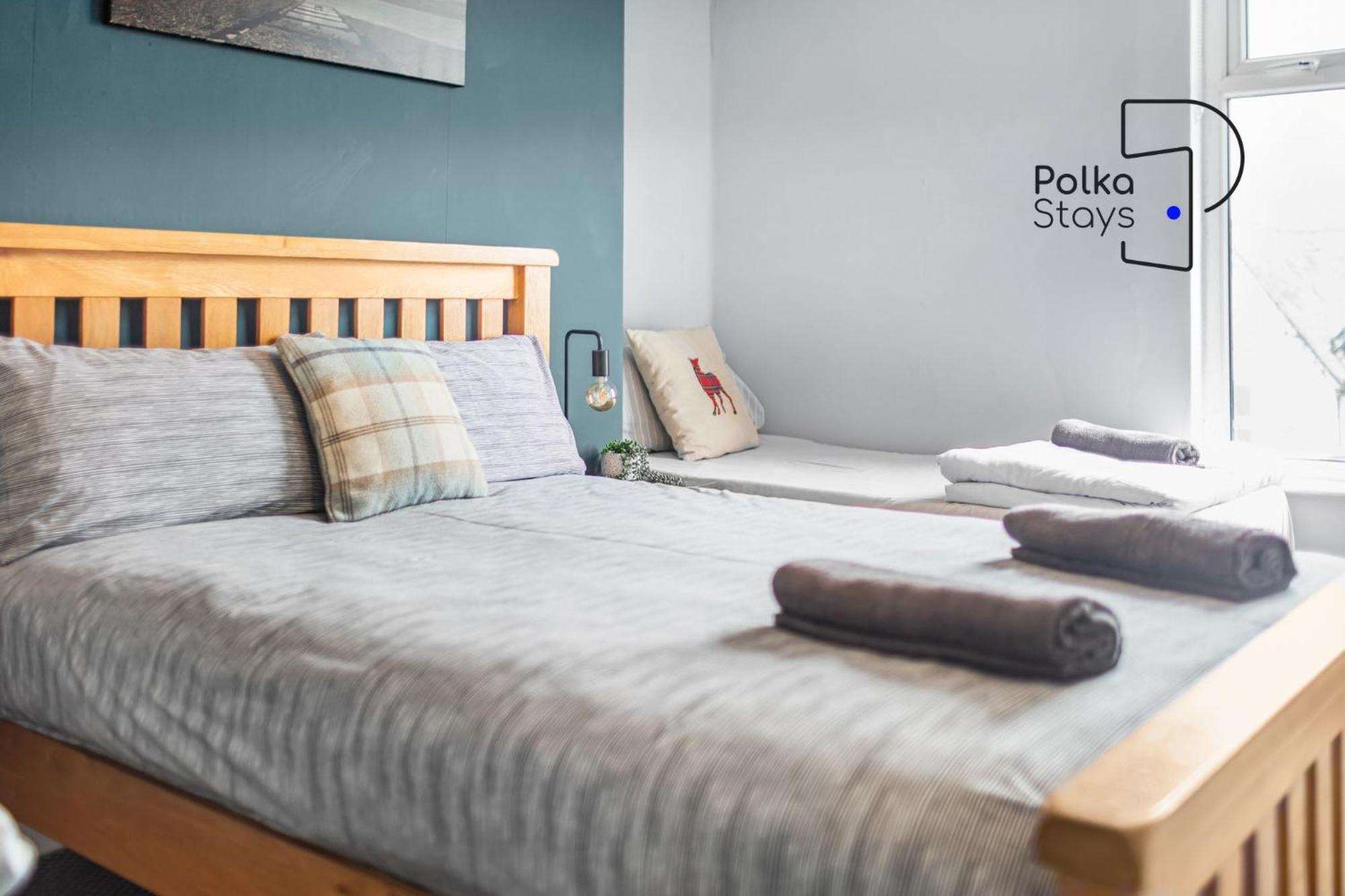 Polkadot Winter Gardens - Large Modern Apartments In Blackpool By Polkastays 外观 照片